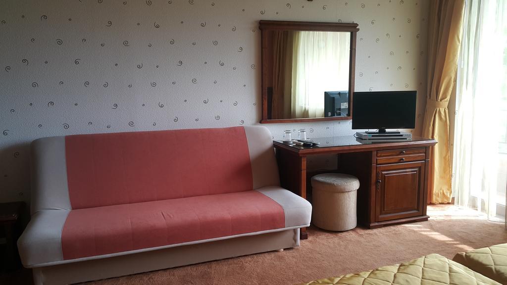 Boliari Hotel ヴェリコ・タルノヴォ エクステリア 写真