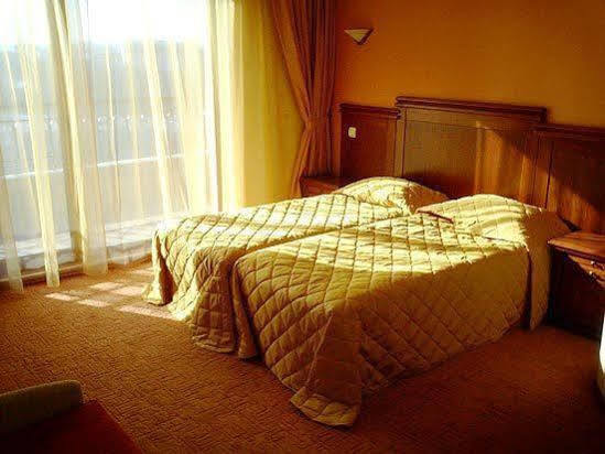 Boliari Hotel ヴェリコ・タルノヴォ エクステリア 写真